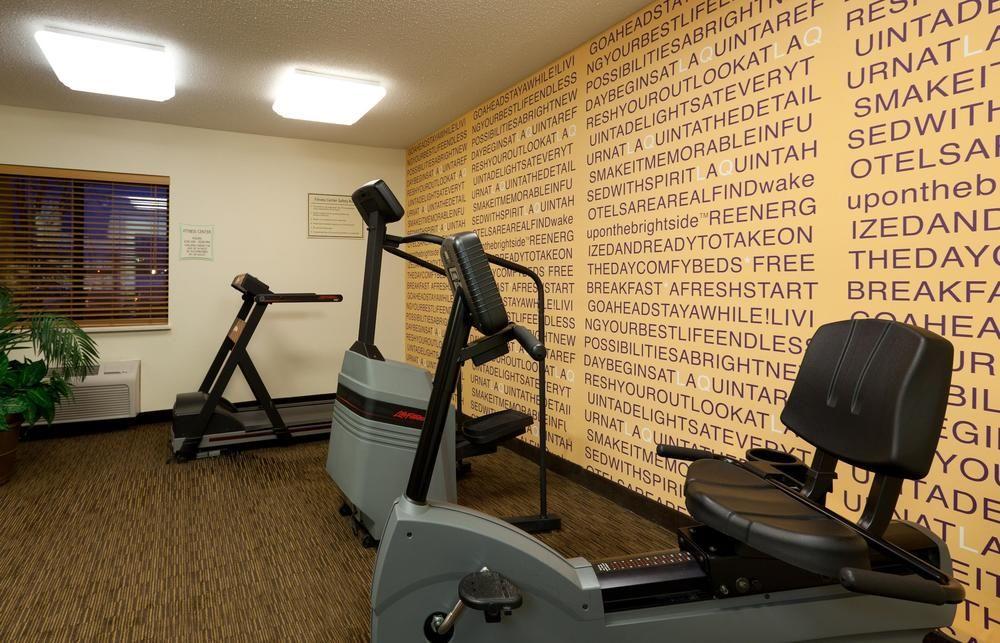 La Quinta Inn By Wyndham Chicago Willowbrook Esterno foto