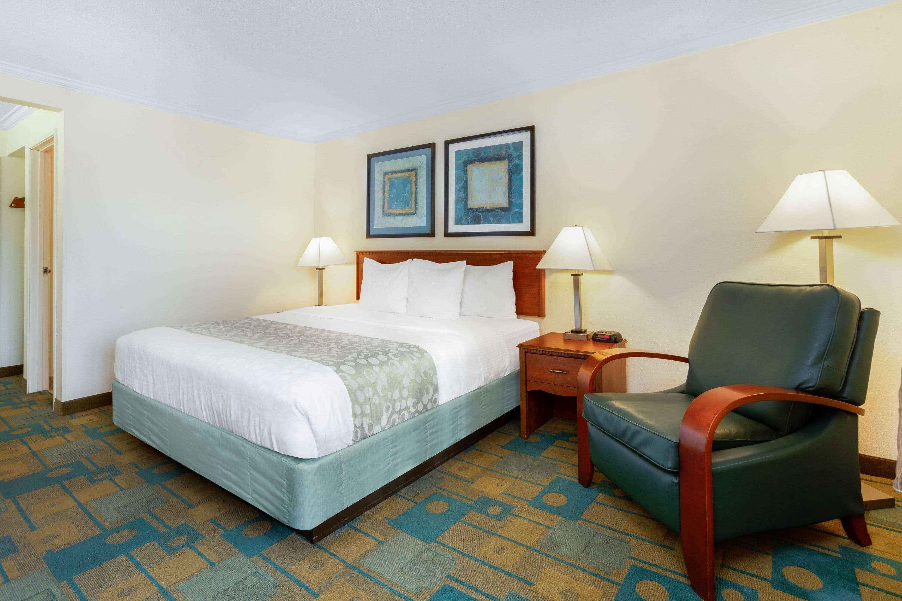La Quinta Inn By Wyndham Chicago Willowbrook Esterno foto